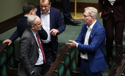 Minister zdrowia Adam Niedzielski na sali obrad Sejmu w Warszawie. W piątek Sejm odrzucił ustawę o j