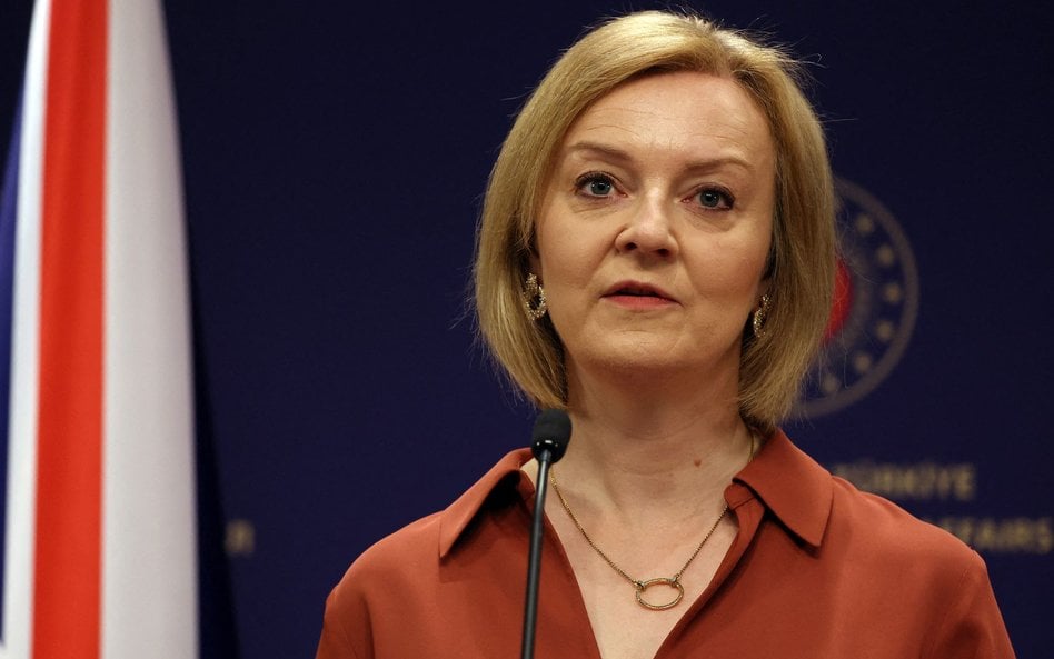 Minister spraw  zagranicznych Wielkiej Brytanii Liz Truss. resort prowadzi dyplomatyczne starania o 