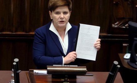 PiS spełnił obietnicę, ale przed nim koszty