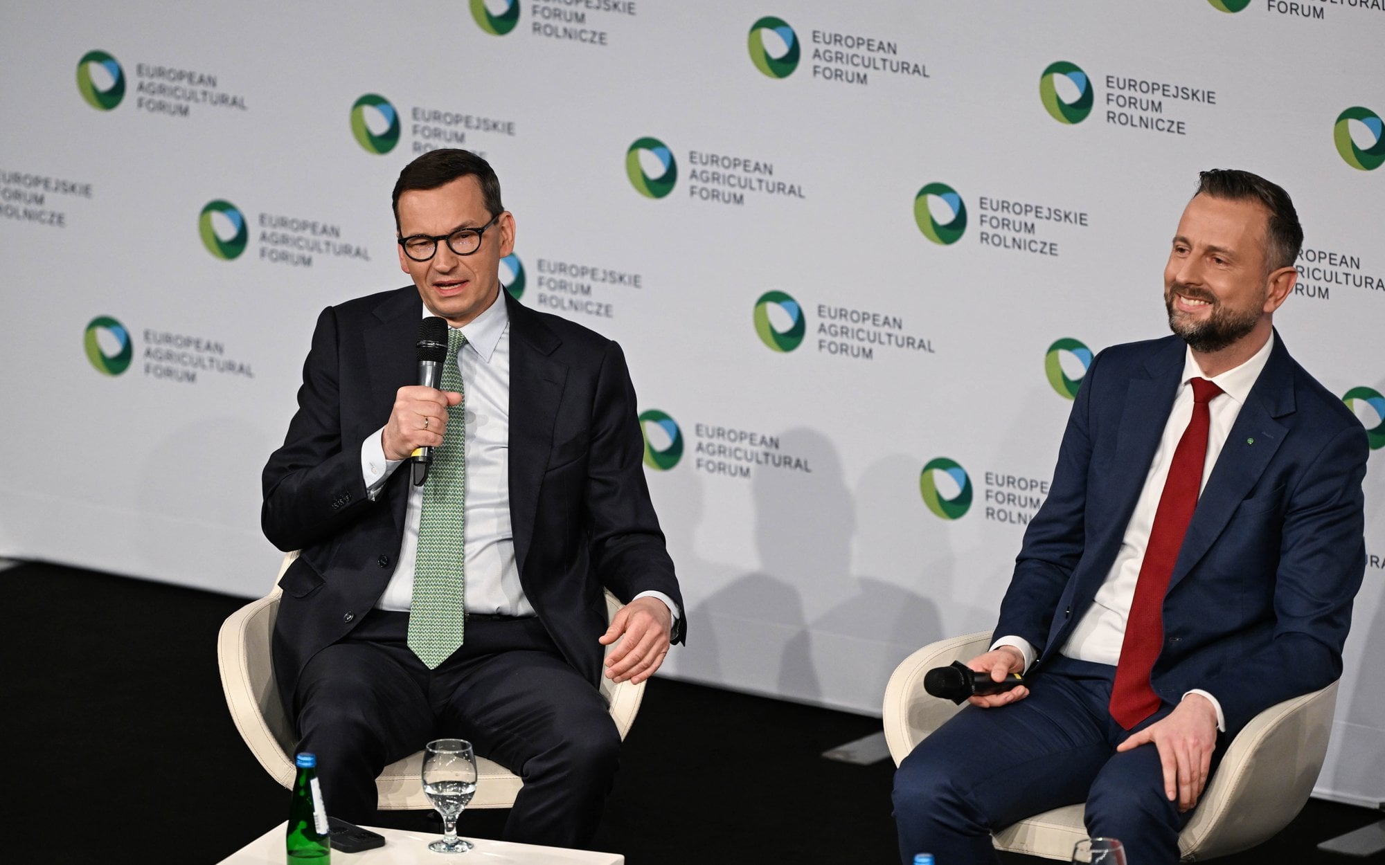 Prof. Sowiński: rozpoczęło się testowanie różnych politycznych układów