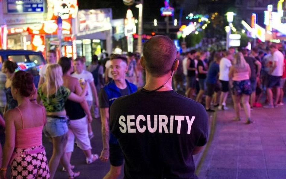 Majorka bez darmowych drinków i plastikowych kubków