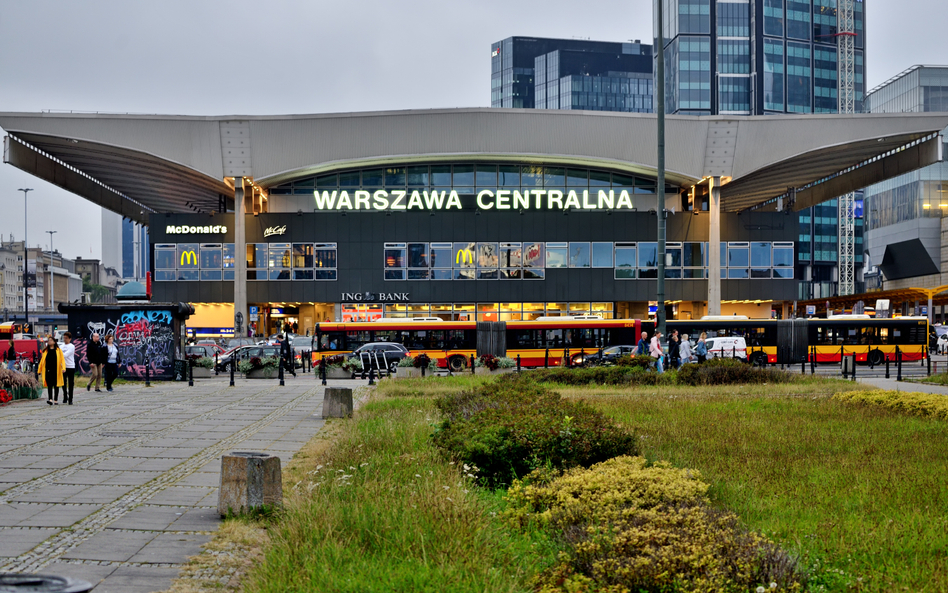 Warszawa Centralna jeden z dworców kolejowych w Warszawie