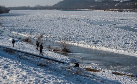 Zamarznięta Wisła w Kazimierzu w styczniu 2026 r. „W Polsce podziemne zasoby wody pochodzą generalni
