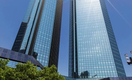 Siedziba Deutsche Banku we Frankfurcie. Jeśli dojdzie do Brexitu, być może część pracowników zostani
