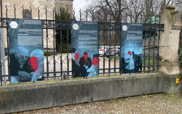W Berlinie zniszczono wystawę o Janie Pawle II