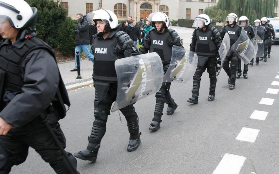 Policja działa na granicy prawa