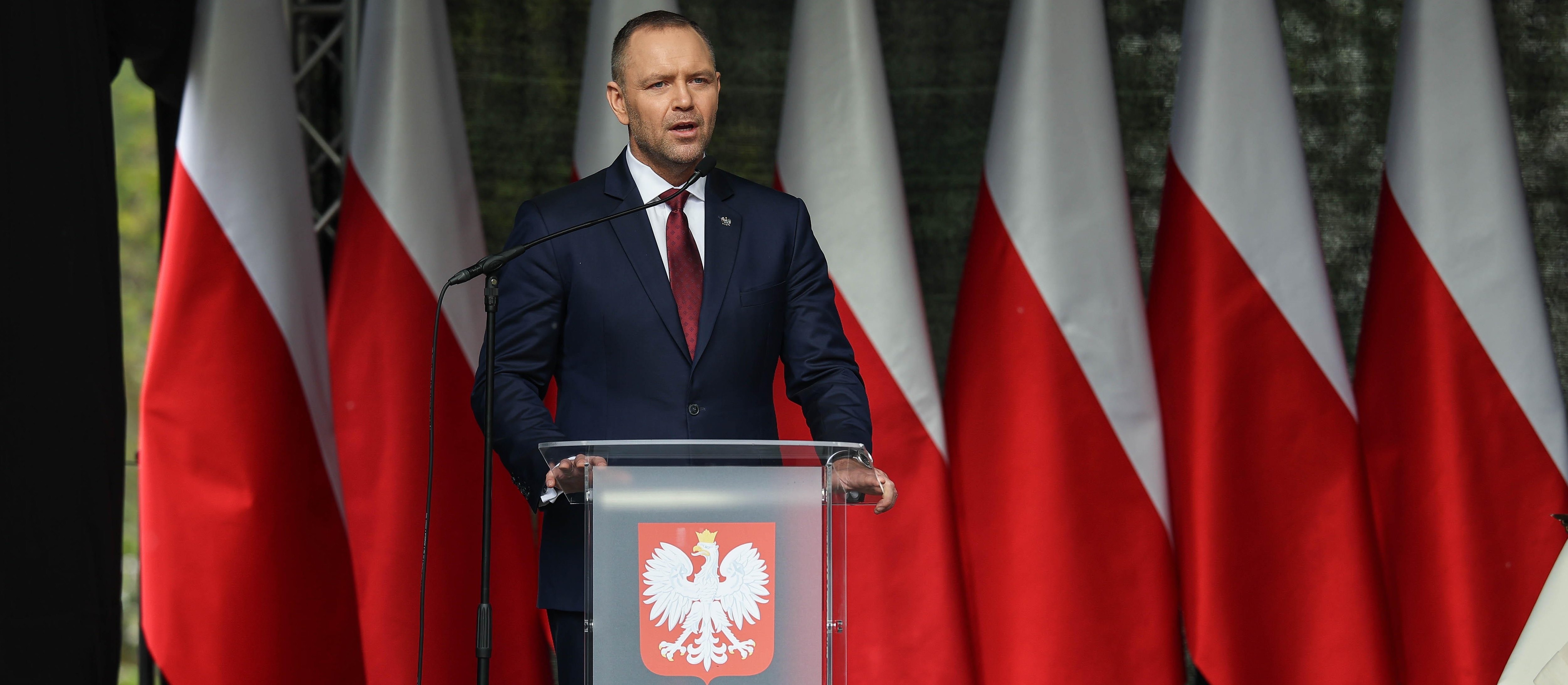 Większość Polaków mówi „nie”. Są wyniki sondażu o uchwaleniu nowej konstytucji