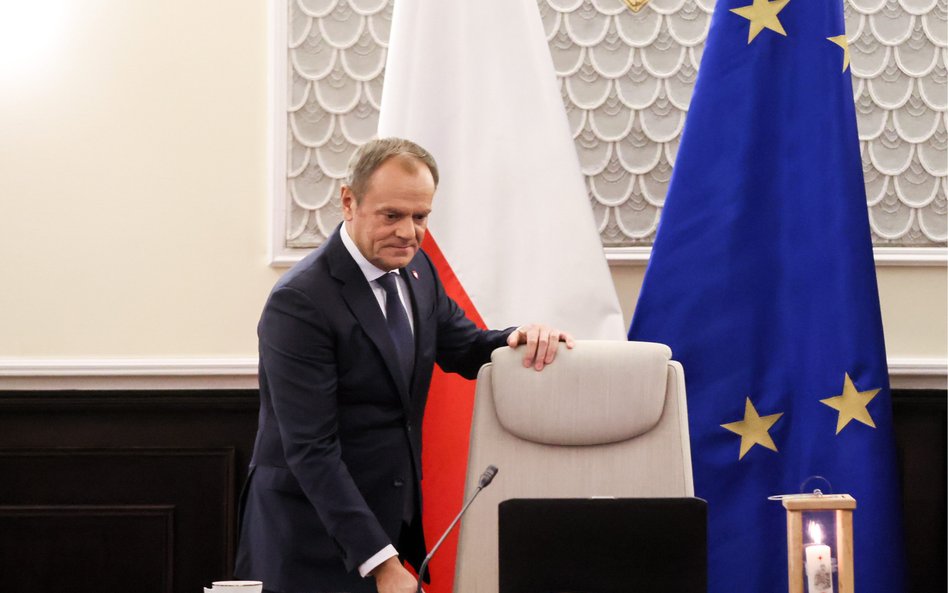 Premier Donald Tusk odwołał już rady pięciu podległych mu instytutów