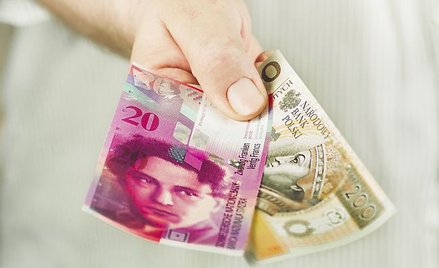 Saga frankowa drenuje banki. Czy uchwała Sądu Najwyższego coś zmieni?