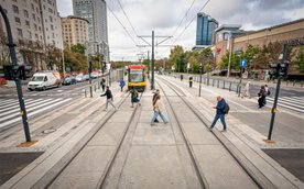 Zmiana organizacji ruchu zmusza mieszkańców ul. Słomińskiego do nadkładania trasy przez zakorkowane 