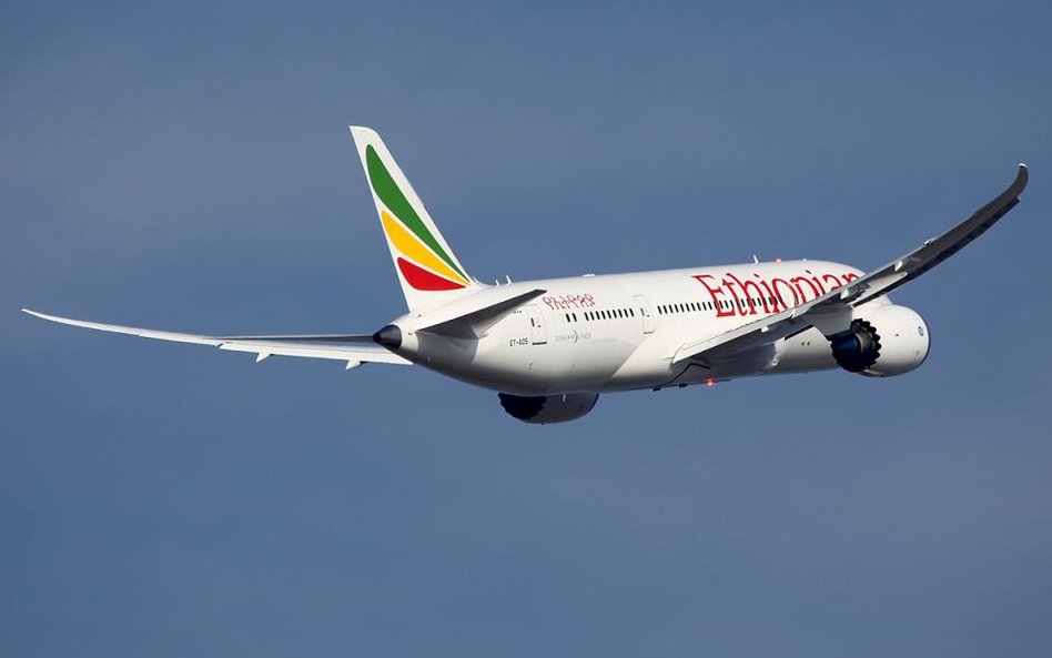 Etiopski B787 pierwszy wraca na niebo