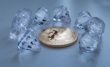 Złota, srebra i diamentów już nie można kupować za kryptowaluty