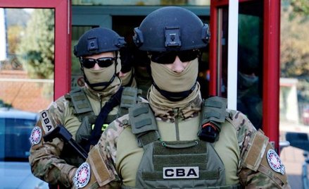 Funkcjonariusze CBA zatrzymali w poniedziałek sześć osób