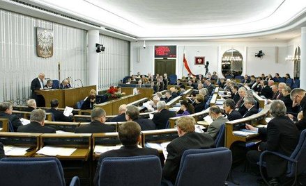 Senat zajmie się zmianami w OFE w ostatnich dniach marca