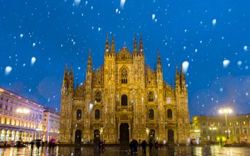 Do Mediolanu pasażerowie PLL LOT mogą wybrać się każdego dnia, rano lub po południu, spędzając na po