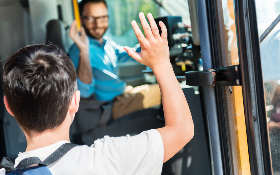 Czy ustawa Kamilka obejmuje kierowców autobusów? RPO pisze do Bodnara