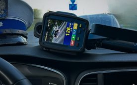 Nadmierna prędkość wciąż pozostaje jedną z najczęstszych przyczyn wypadków drogowych o najtragicznie