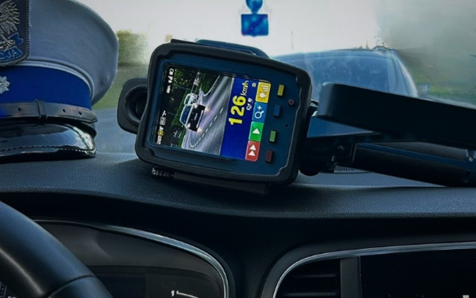 Nadmierna prędkość wciąż pozostaje jedną z najczęstszych przyczyn wypadków drogowych o najtragicznie