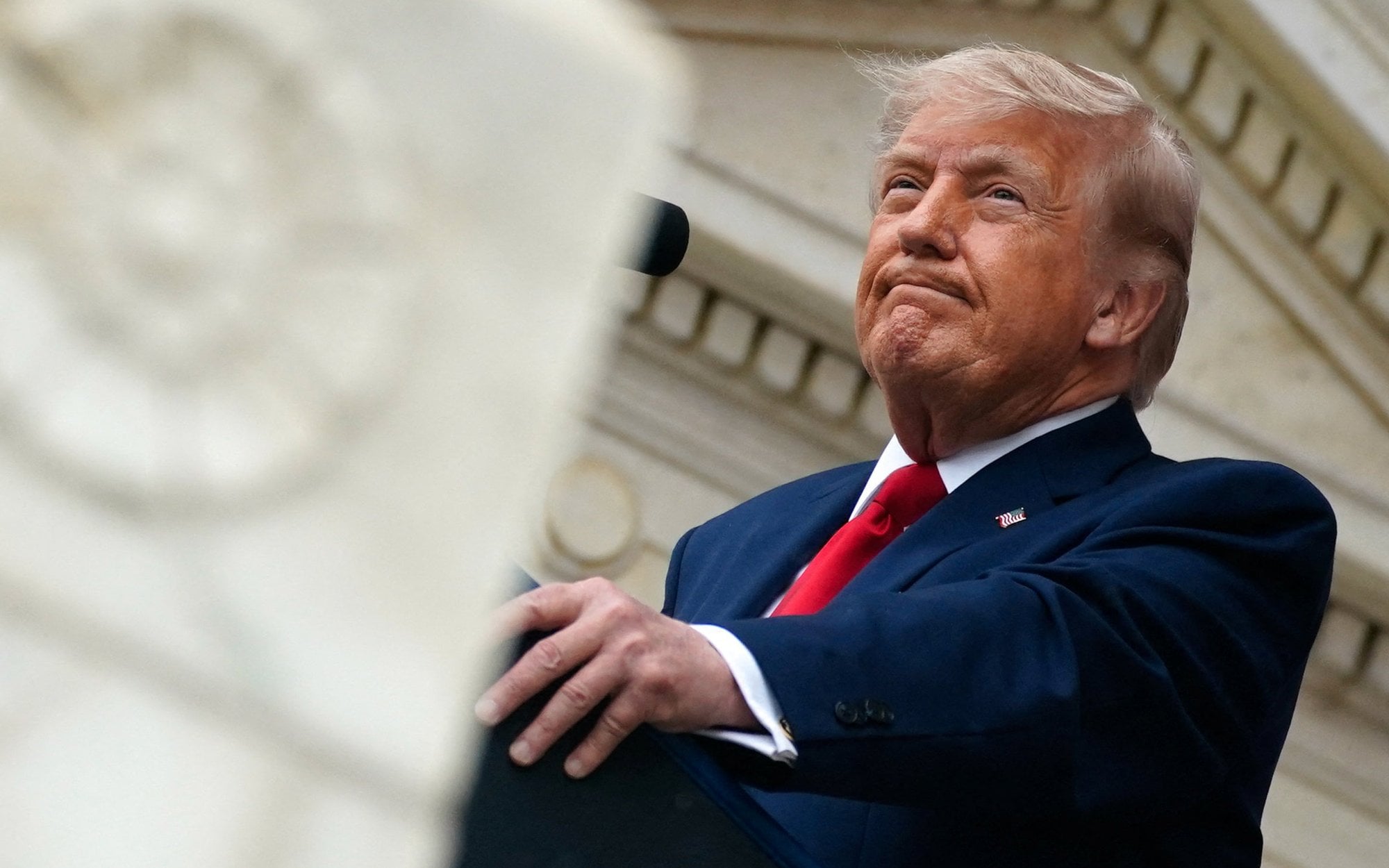 Czy coś dolega Donaldowi Trumpowi? Trzecia „rutynowa” wizyta w ciągu 13 miesięcy