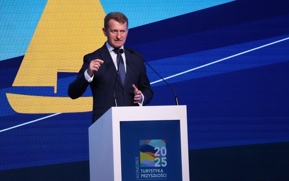 Ireneusz Raś, wiceminister sportu i turystyki odpowiedzialny za turystykę, zapowiada "sprint, a nie 