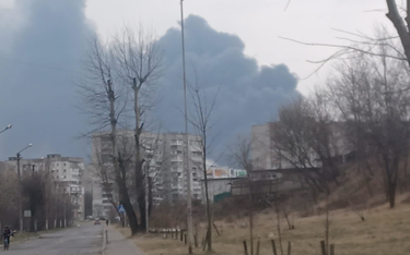 Potężne eksplozje we Lwowie. Nad miastem unoszą się kłęby dymu