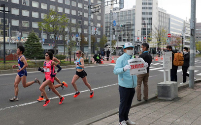 Koronawirus. Gubernator Tokio: Chorują młodzi, trzeba przedłużyć stan wyjątkowy