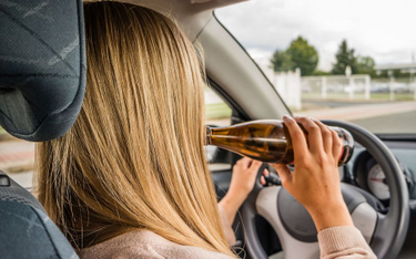 USA: Kobieta zgłosiła pijanego kierowcą. Sama była pijana