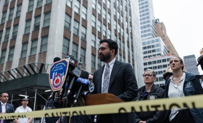 Trwają prace nad ustabilizowaniem konstrukcji uszkodzonego wieżowca na Manhattanie