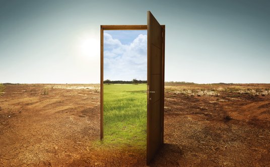 Zobowiązania klimatyczne rządów, samorządów i biznesu są coraz bardziej skonkretyzowane. Rośnie też 