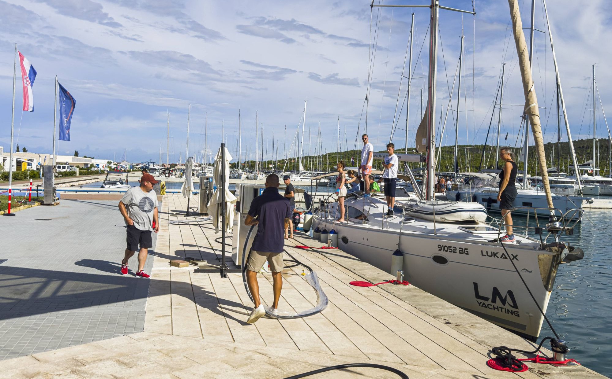 Polscy żeglarze wyróżniają się w Europie. Pływają w dużych grupach i sami prowadzą jachty