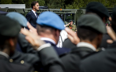 Premier Holandii przeprasza uczestników misji pokojowej w Srebrenicy