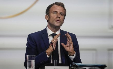 Emmanel Macron wskazywał, że Francji pozostaje jeszcze wiele do zrobienia w procesie uznania win w A