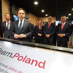 Stoisko narodowe Polski na URC zainaugurował Andrzej Domański, minister finansów i gospodarki