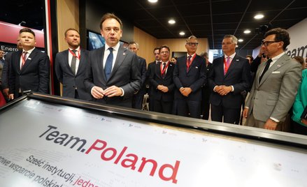 Stoisko narodowe Polski na URC zainaugurował Andrzej Domański, minister finansów i gospodarki