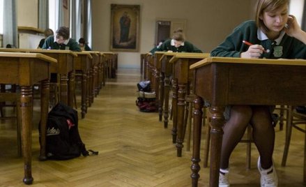 Gdy szkoła żywi i wynajmuje, może płacić wyższy VAT