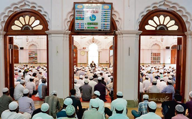 Imam najstarszego meczetu w indyjskim Bangalore potępił ostatnie zamachy w Paryżu