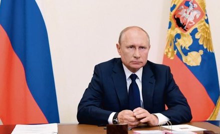 Władimir Putin w Nowo-Ogariowie pod Moskwą 11 maja w czasie telekonferencji