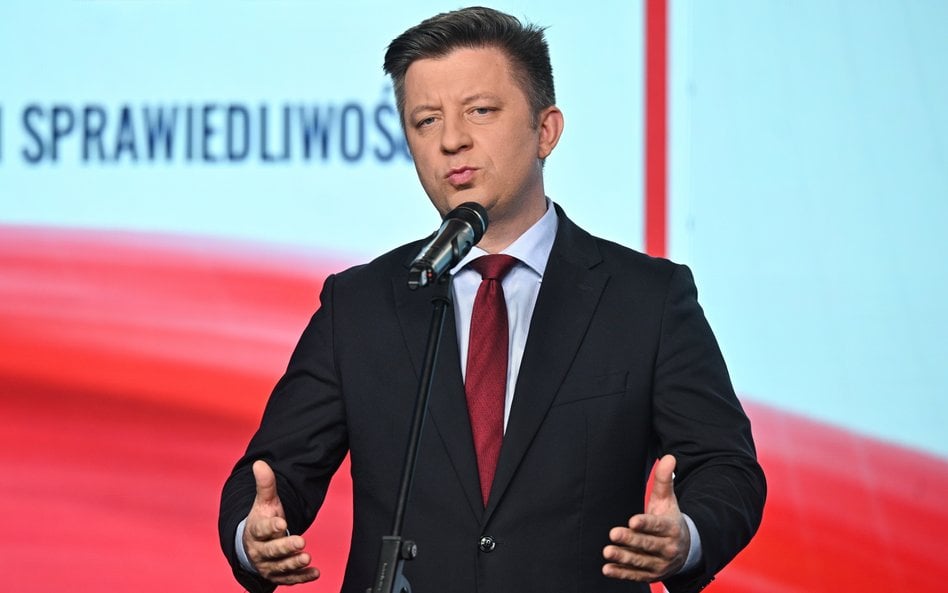 Europoseł PiS Michał Dworczyk na konferencji prasowej w siedzibie ugrupowania w Warszawie