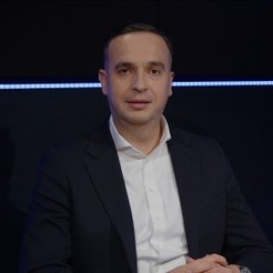 Gościem Aleksandry Ptak-Iglewskiej w programie „Prosto z Parkietu” był dr Kamil Gemra, ekonomista SG