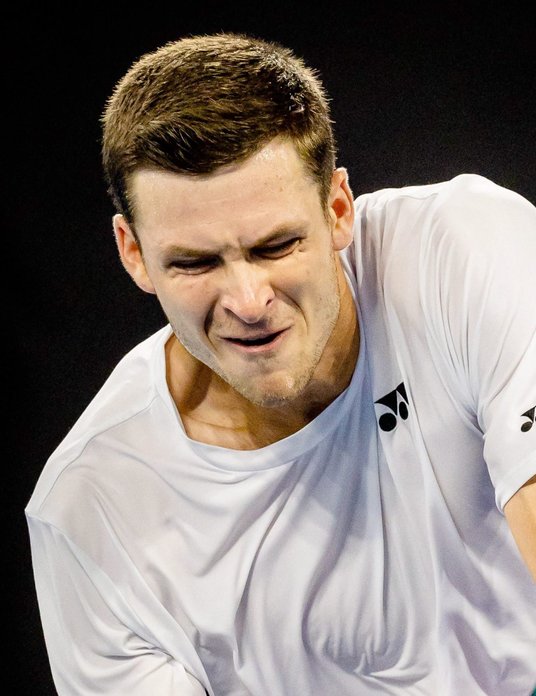 Hubert Hurkacz w pięciu setach wygrał z Włochem Lorenzo Sonego i pierwszy raz jest w Australii w trz