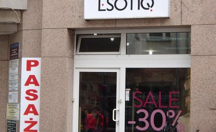 Esotiq & Henderson: Więcej sklepów w kraju i za granicą