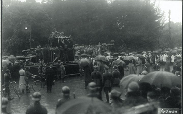 Zdjęcie z uroczystości pogrzebowych Słowackiego, Kraków, 1927 r.