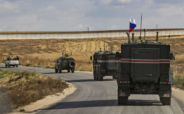 Syria: Rosyjscy żandarmi rozpoczynają patrole z Turkami