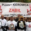 Jeden z marszów milczenia organizowanych przeciwko pijanym kierowcom - sprawcom wypadków drogowych