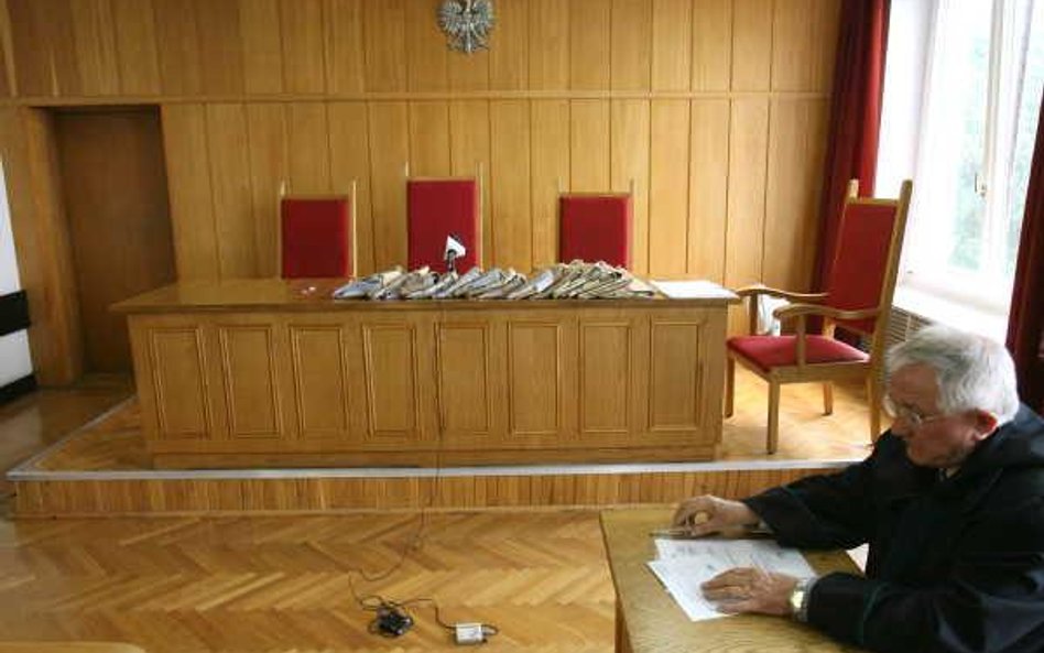 Opłaty sądowe: postrach radców i adwokatów