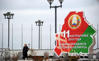 Baner w Mińsku reklamujący wybory prezydenckie na Białorusi
