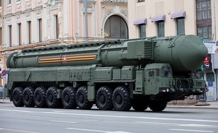 Wszystkich dziewięć krajów posiadających broń atomową modernizuje swoje arsenały
