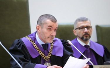 Sędziowie Bohdan Bieniek oraz Dawid Miąsik podczas posiedzenia Izby Pracy Sądu Najwyższego w Warszaw