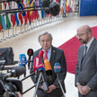 Na brukselskim szczycie pojawił się sekretarz generalny ONZ António Guterres (obok niego z prawej sz
