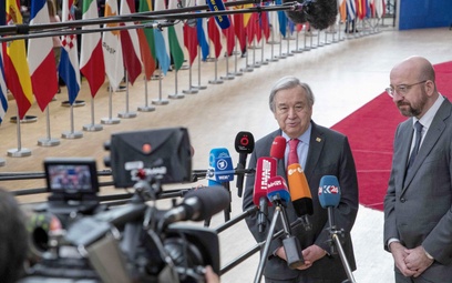 Na brukselskim szczycie pojawił się sekretarz generalny ONZ António Guterres (obok niego z prawej sz